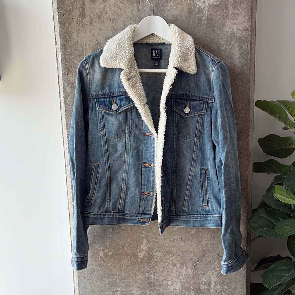 GAP Jean Jacket with Sherpa Lining